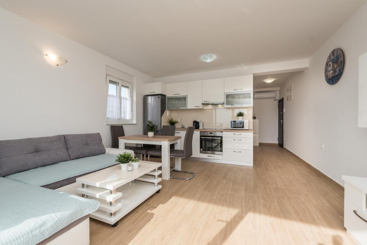 Zoran Brand New Modern Apartments Mandre Dış mekan fotoğraf