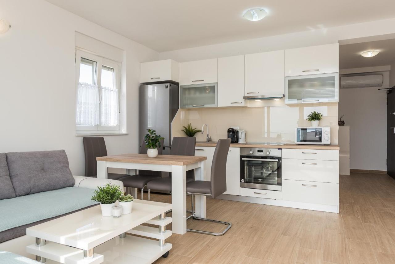 Zoran Brand New Modern Apartments Mandre Dış mekan fotoğraf